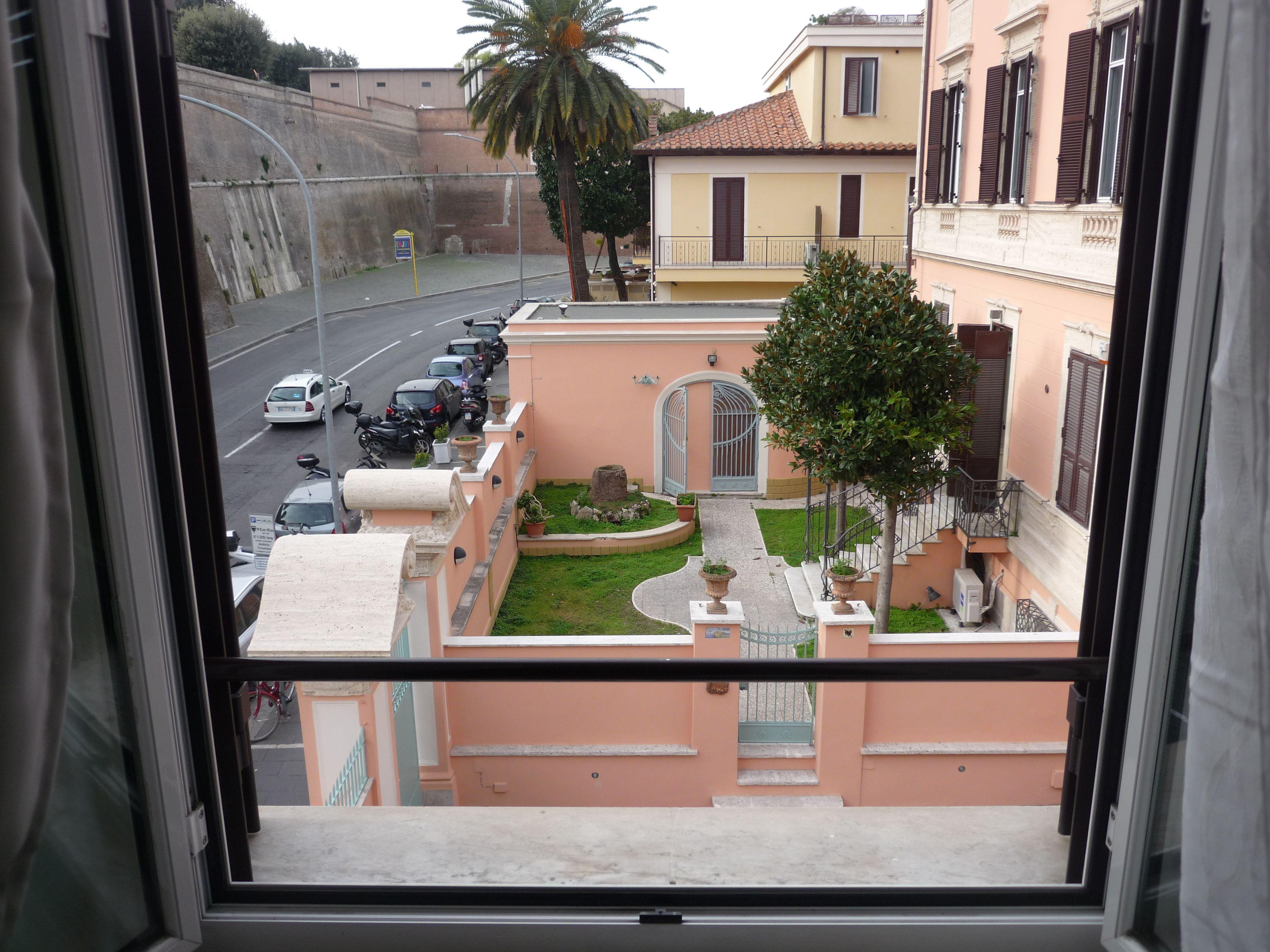 My Bed Vatican Museum — Photos 2
